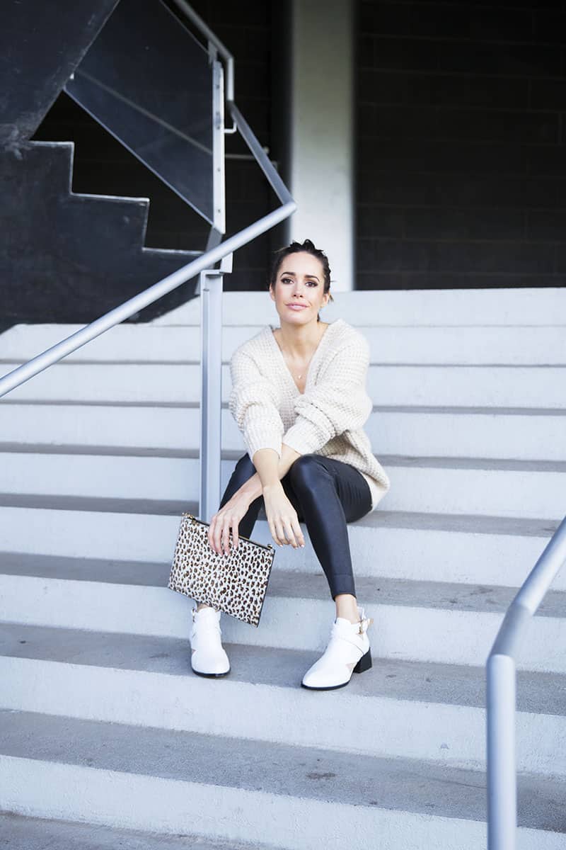 Louise Roe | Cozy Sweater Mornings | LA Streetstyle | Front Roe fashion blog 4
