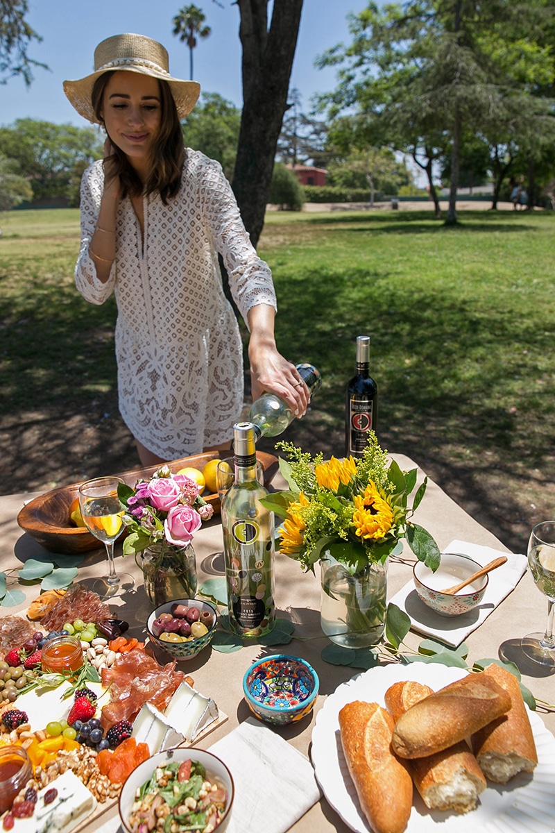 8 pop-up picnic companies in Tampa Bay to spread love all year