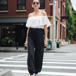 Easy And Chic Summer Look In NYC