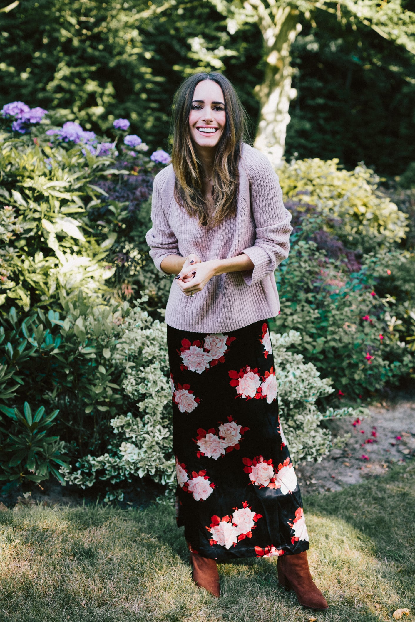 Louise Roe wearing a sweater and slip dress fall outfit