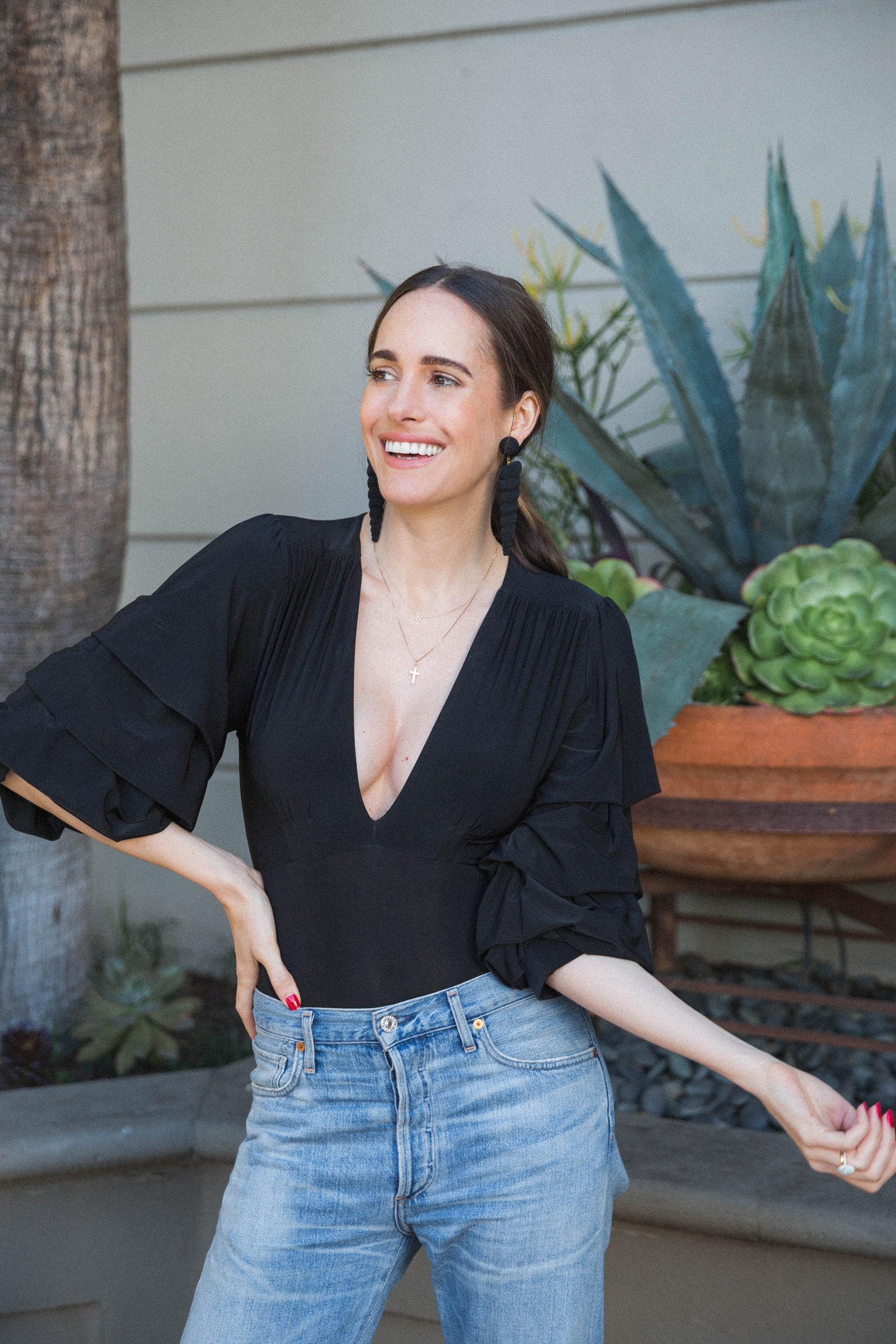 Louise Roe Fashion Inspiration Tips | Jeans And Ruffle Top