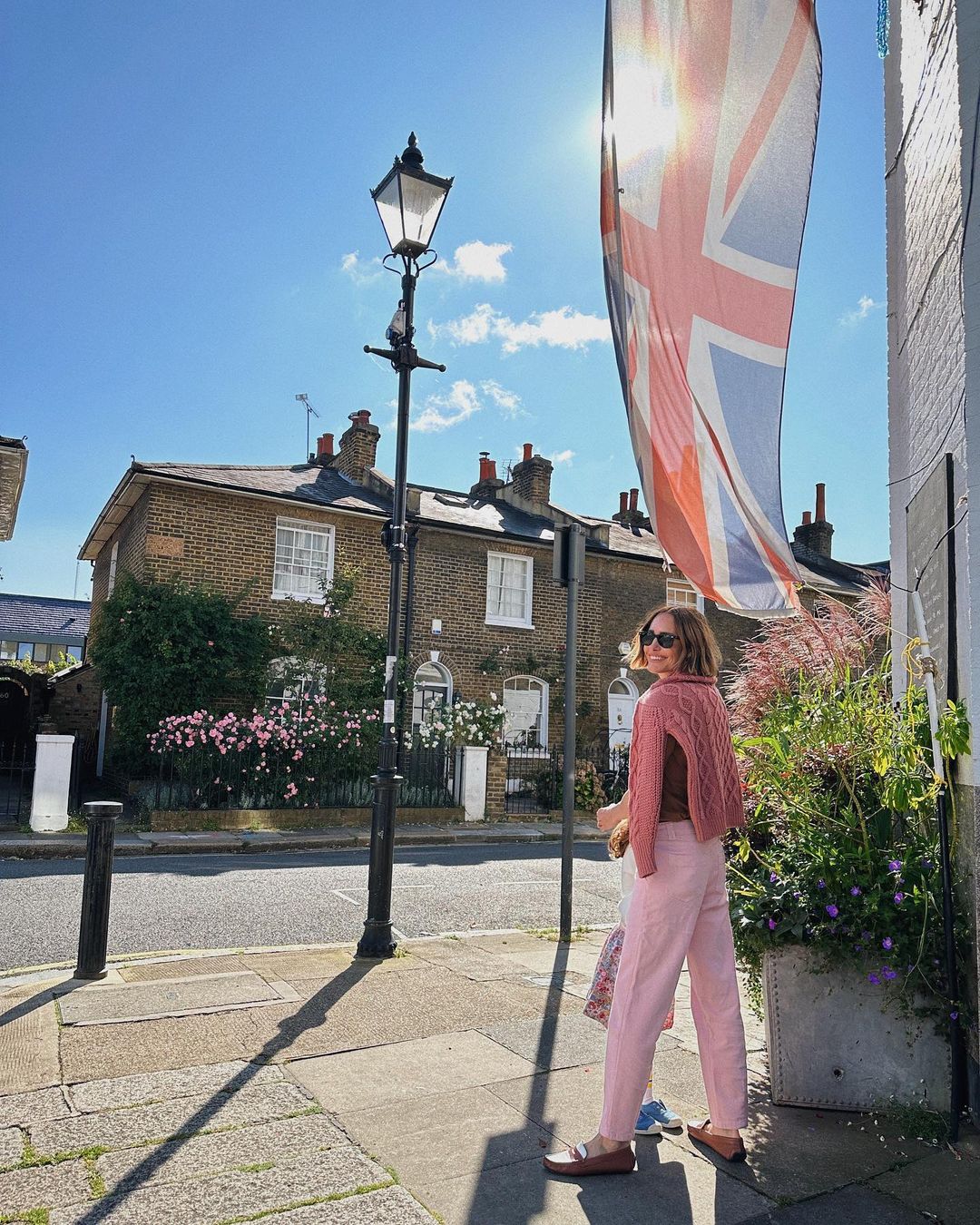 Front Roe Travle Guide: Louise Roe in London