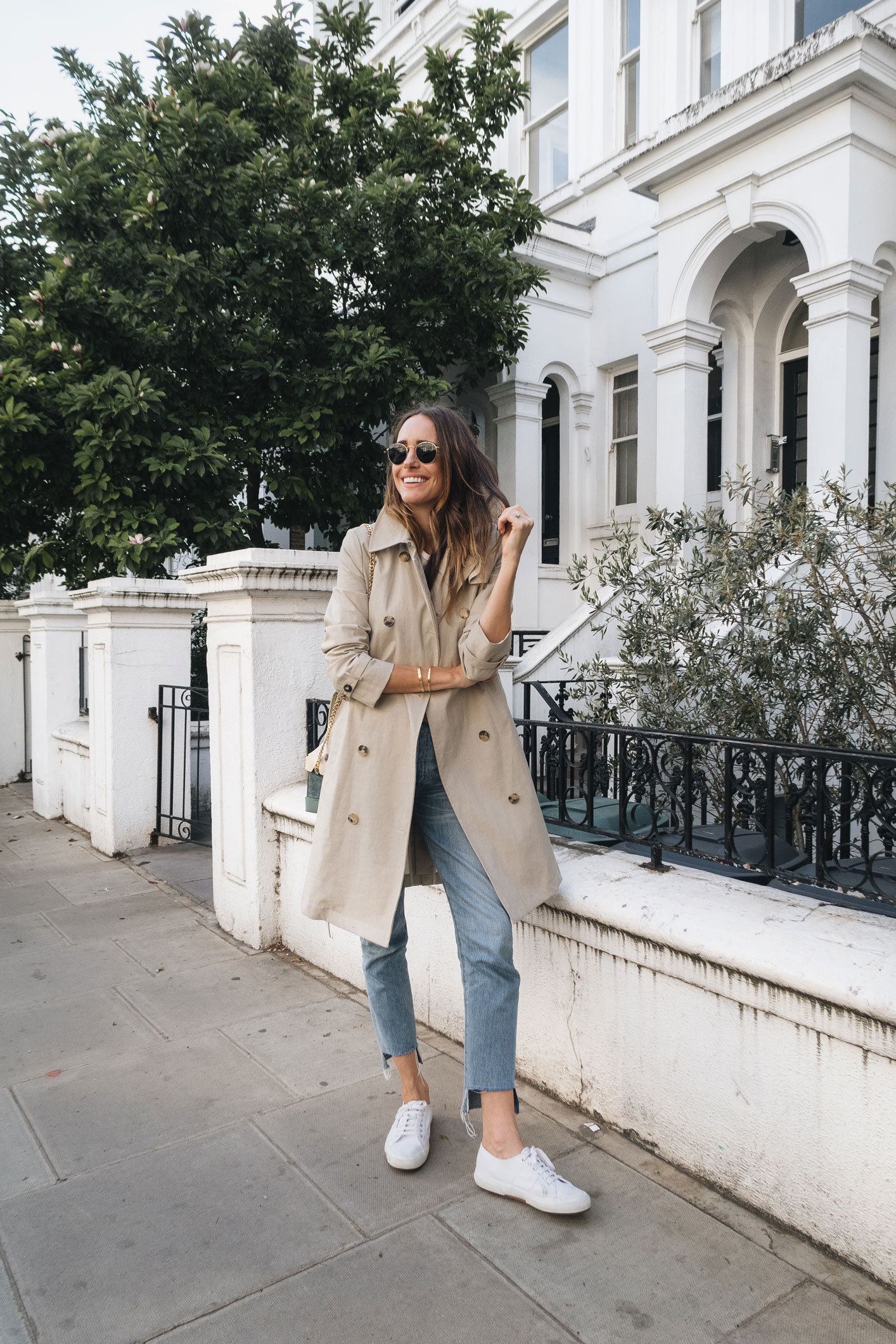 Front Roe Travel Guides: London - Front Roe by Louise Roe