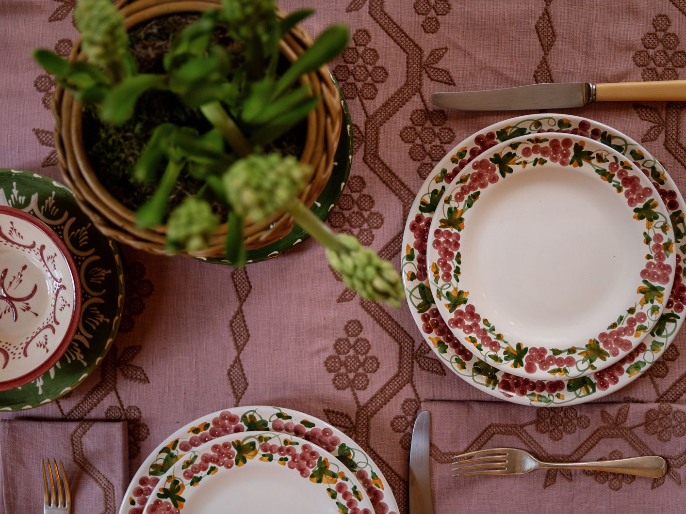 mother's day tablescape