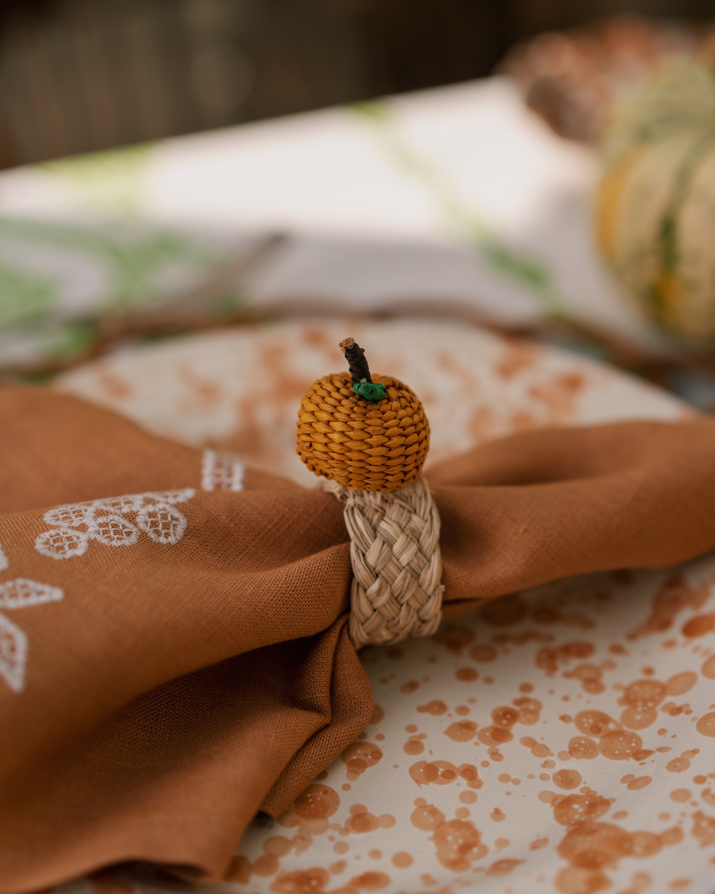 Louise Roe - A non spooky halloween tablescape