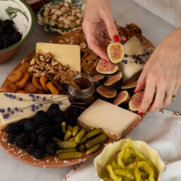 Autumn Entertaining: My Easy & Chic Cheeseboard